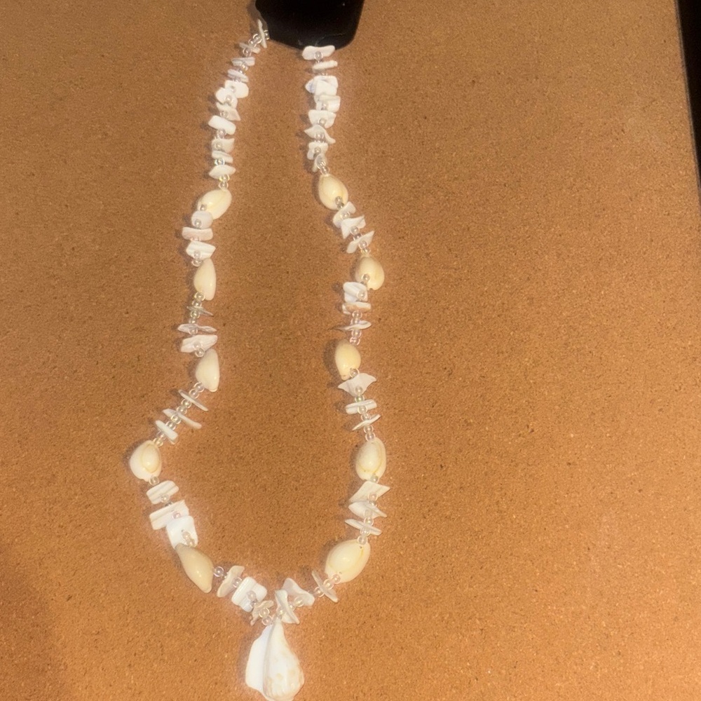 Elegant White Dinosaur, Shells and Beads Necklace